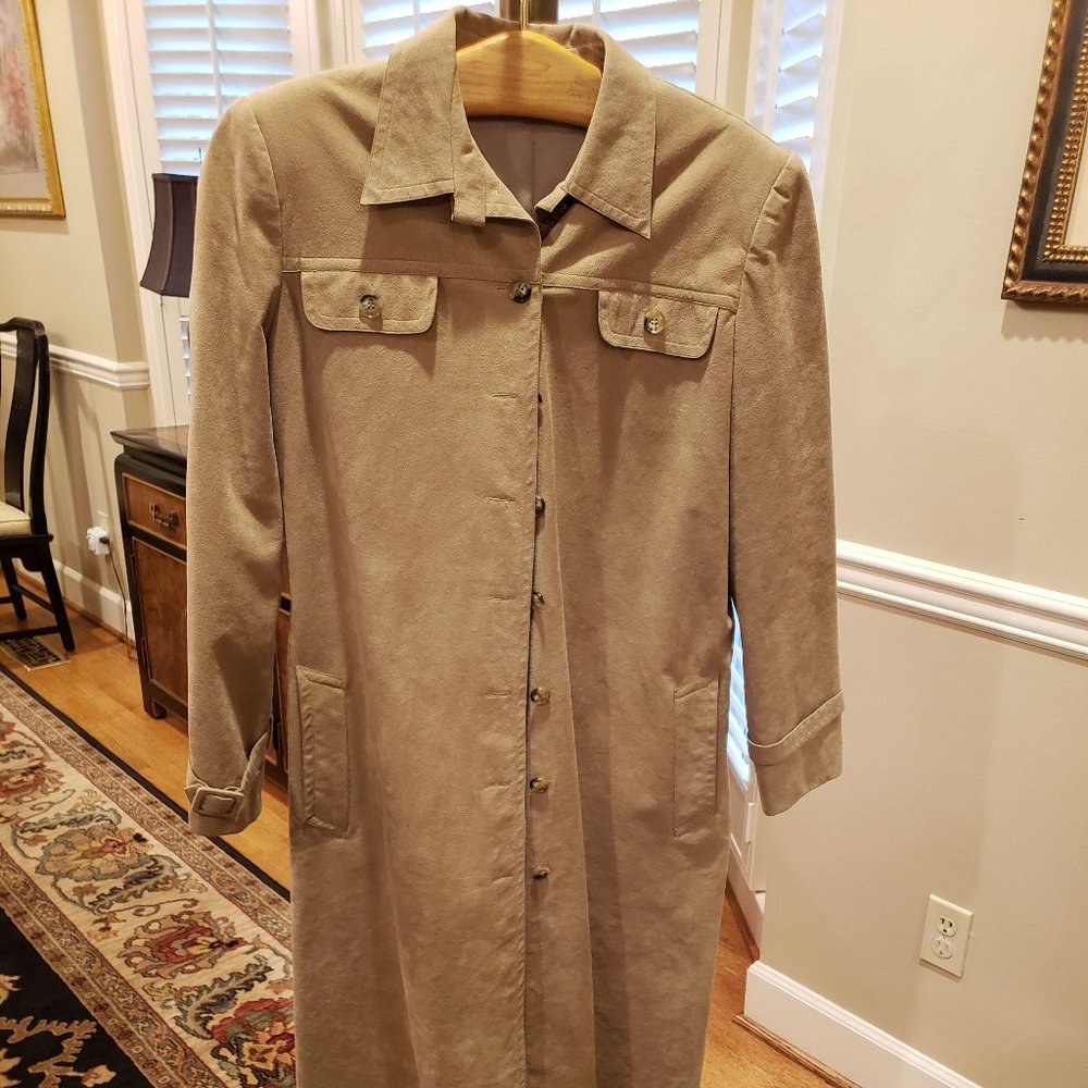 7 Designer Coats - Picture 11 of 15